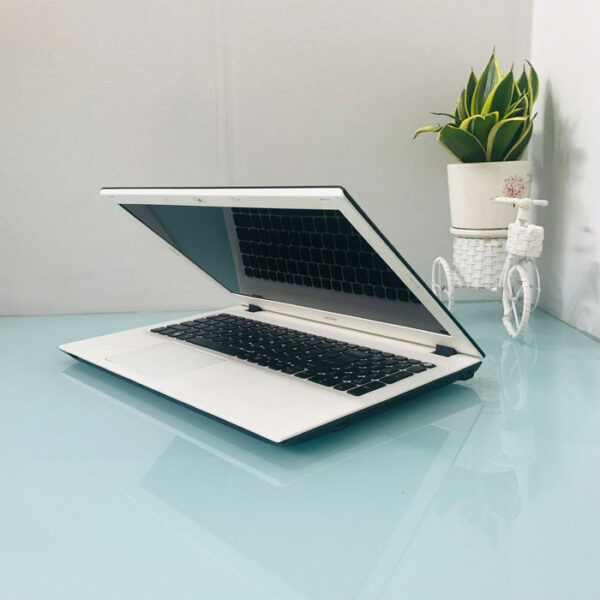 Acer Aspire E5 - 573