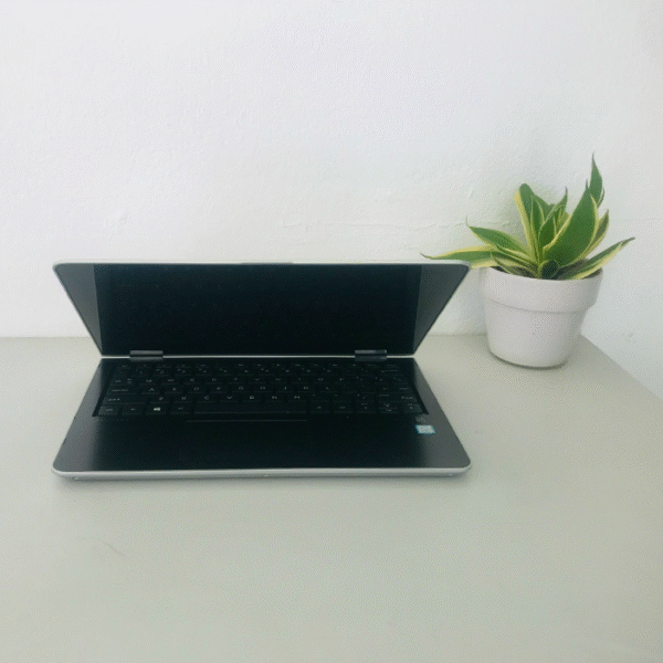 HP Pavilion x360 11 ad104TU