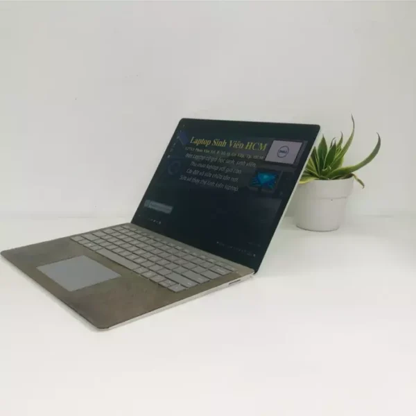 Microsoft Surface Laptop