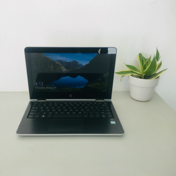 HP Pavilion x360 11 ad104TU